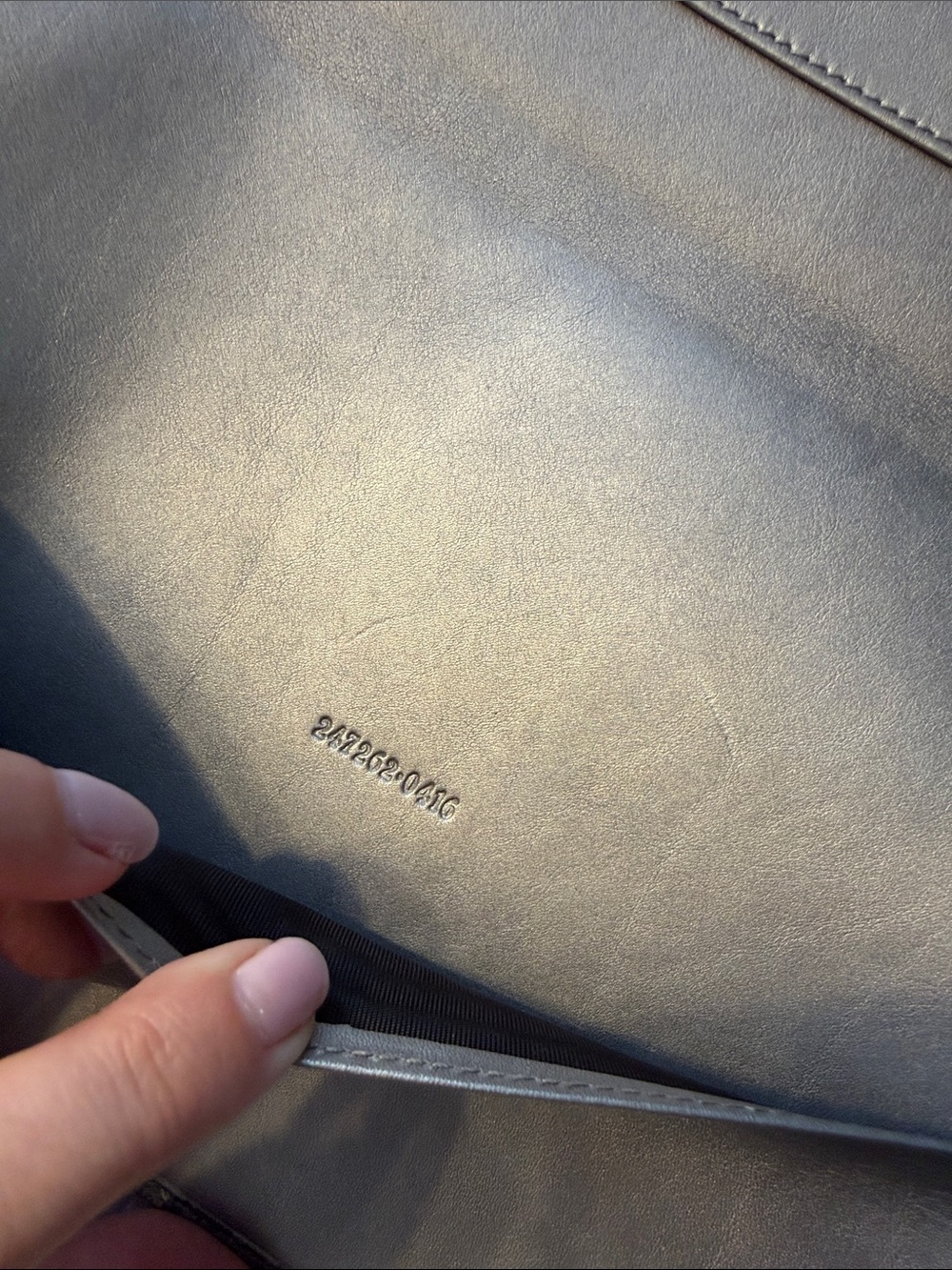 Gucci Gray Monogram Large Agenda Planner Cover Microguccissima - Picture 5 of 10